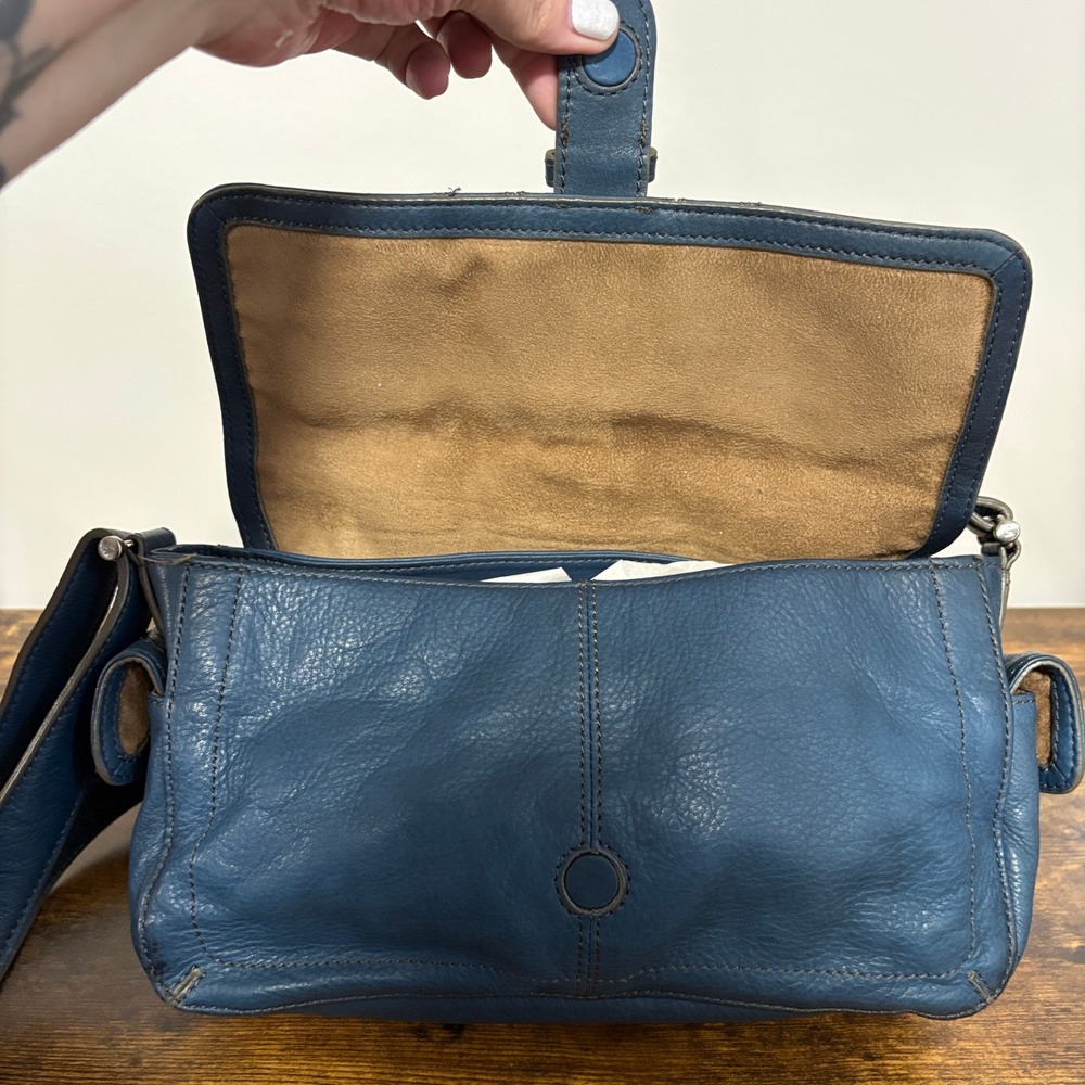 Liz Claiborne Slouchy Shoulder Bag Blue Soft Pebbled Leather Vintage Y2K - Picture 13 of 16